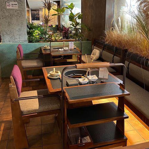 丽江市中餐桌火锅桌 - 方案